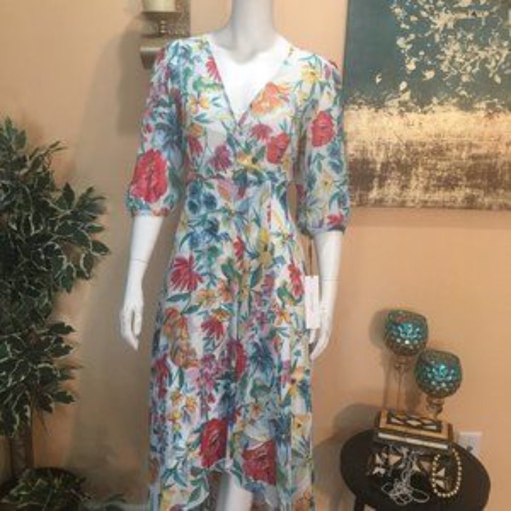 NWT Calvin Klein Chiffon white Floral Dress size 6 & 12